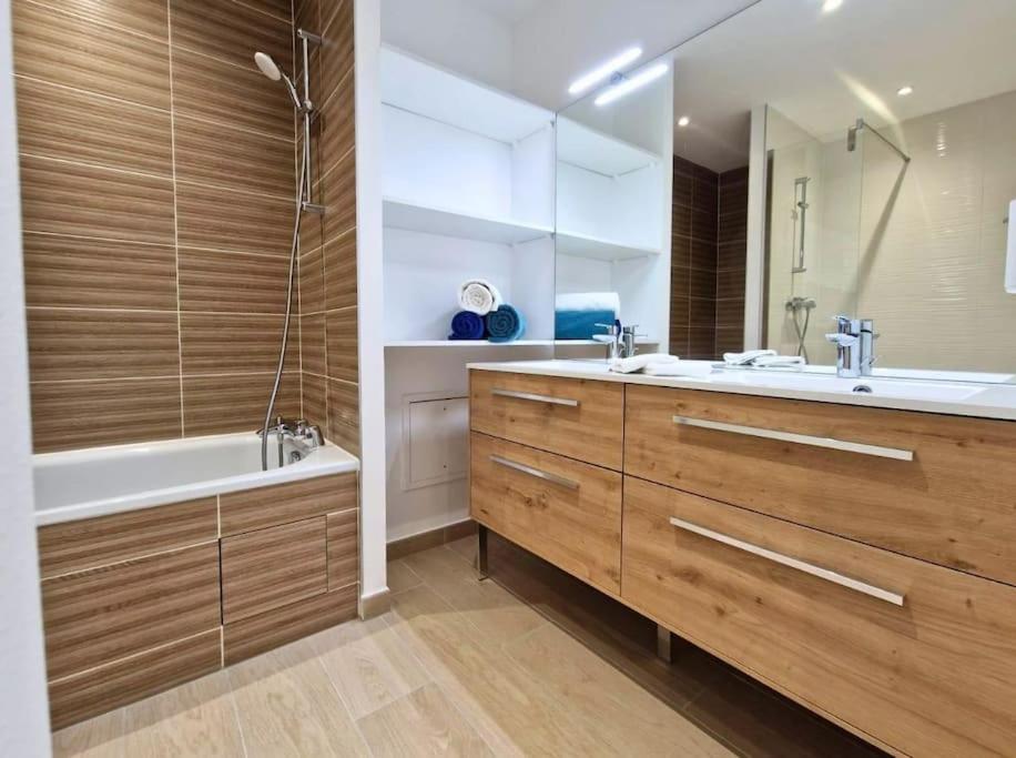 Sublime Appartement 4 Etoiles Neuf T3 Aputeaux 61M2 Proche La Defense, 10M2 De Terrasse Avec Magnifique Vue Exterior photo
